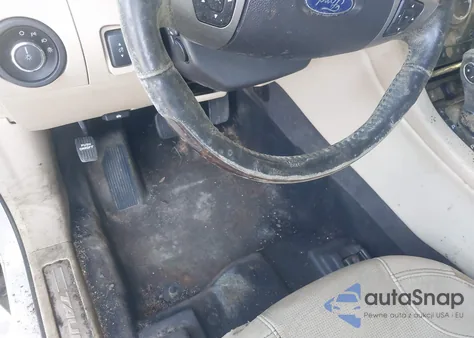 2013 Ford Taurus Limited z USA, uszkodzony, nr VIN 1FAHP2F87DG149449